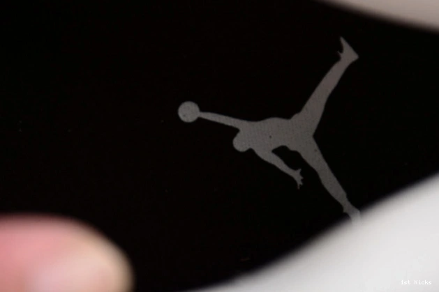 ModernLook ar0715- air “neapolitan” 1377 wmns 11 jordan 1224